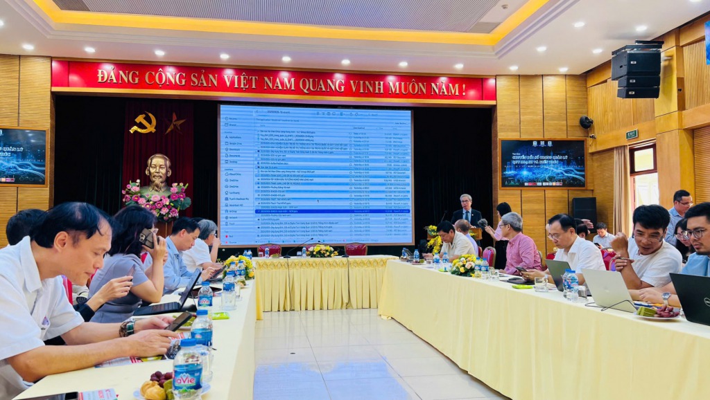 Toàn cảnh phiên thảo luận về chuyển đổi số trong quy hoạch và kiến trúc