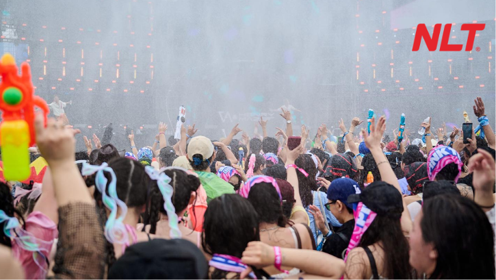 Không khí Waterbomb 2025 vô cùng sôi động với các màn tương tác liên tục