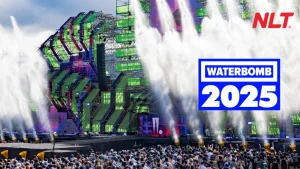 Sân khấu Waterbomb 2025 với hệ thống phun nước bao phủ khán đài