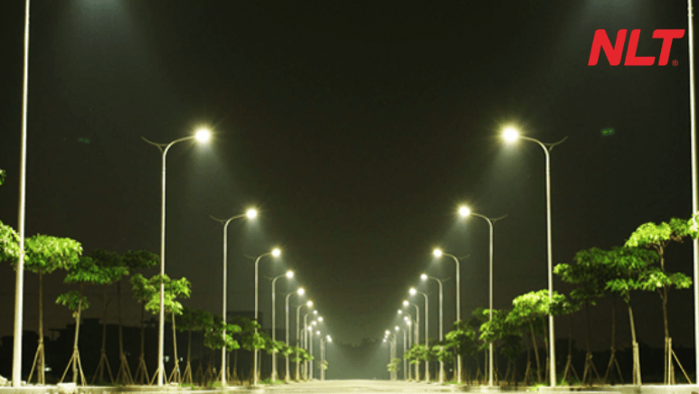 Hệ thống đèn đường thông minh giúp chiếu sáng đồng đều, tiết kiệm năng lượng và vận hành hiệu quả