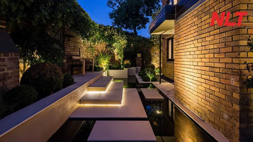 Ánh sáng sự kiện tạo hiệu ứng mạnh mẽ, định hình không gian và nâng tầm trải nghiệm cho các chương trình ban đêm