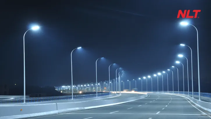 Chiếu sáng thông minh giữ tầm nhìn ổn định trên các đoạn đường cong vào ban đêm