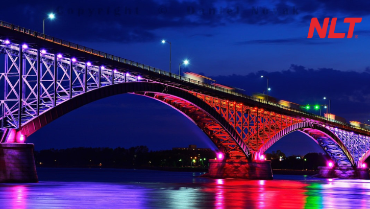 Công nghệ LED và điều khiển thông minh giúp ánh sáng ổn định, đồng đều và tiết kiệm năng lượng