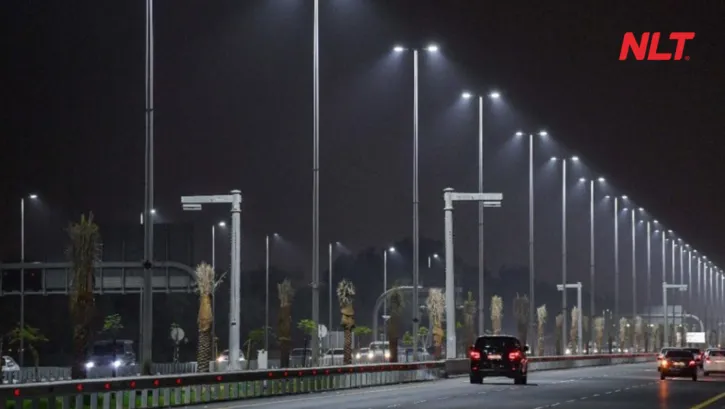 Khoảng cách cột và góc chiếu không đồng nhất có thể làm mặt đường sáng không đều, giảm an toàn