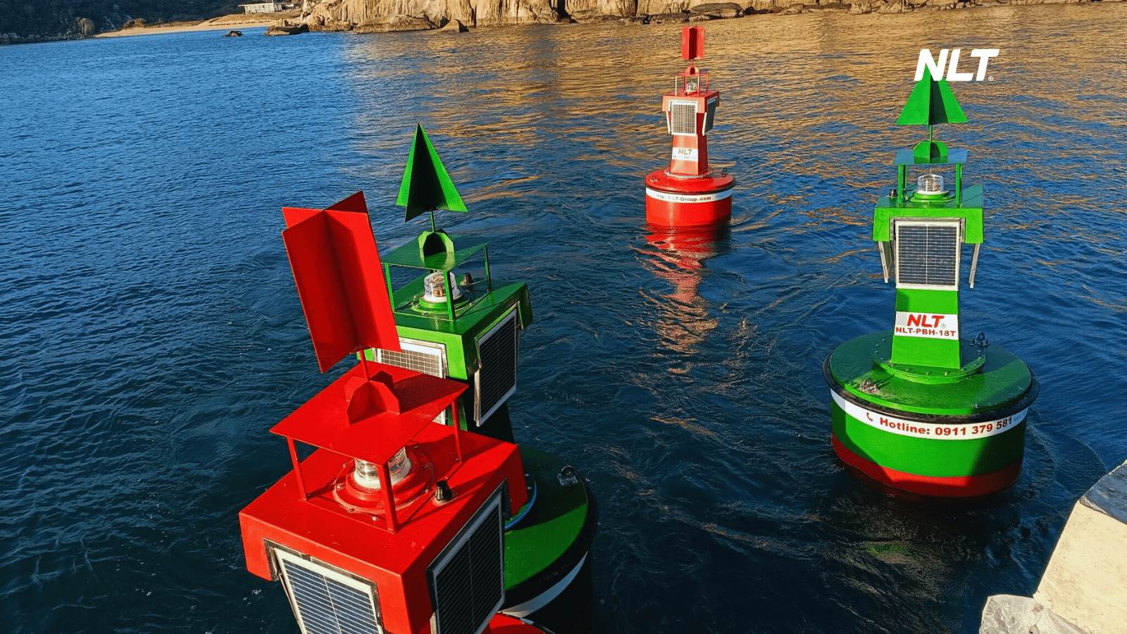 Lắp đặt phao báo hiệu đường thủy thông minh tại Ninh Thuận - NLT Group