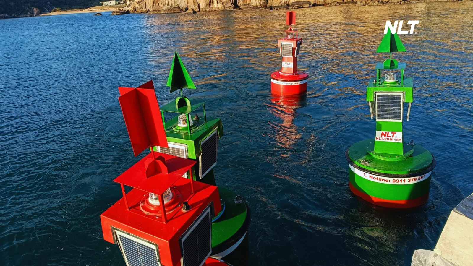 Lắp đặt phao báo hiệu đường thủy thông minh tại Ninh Thuận - NLT Group