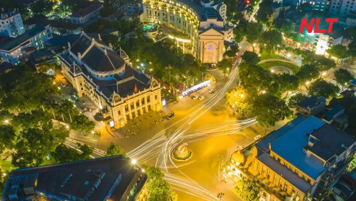 Ánh sáng quảng trường được phân bổ đồng đều giúp tăng an toàn và hạn chế chói lóa