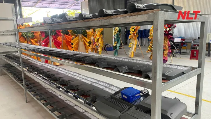 Sản xuất theo quy trình chuẩn để mỗi bộ đèn đồng đều và ổn định theo yêu cầu của dự án