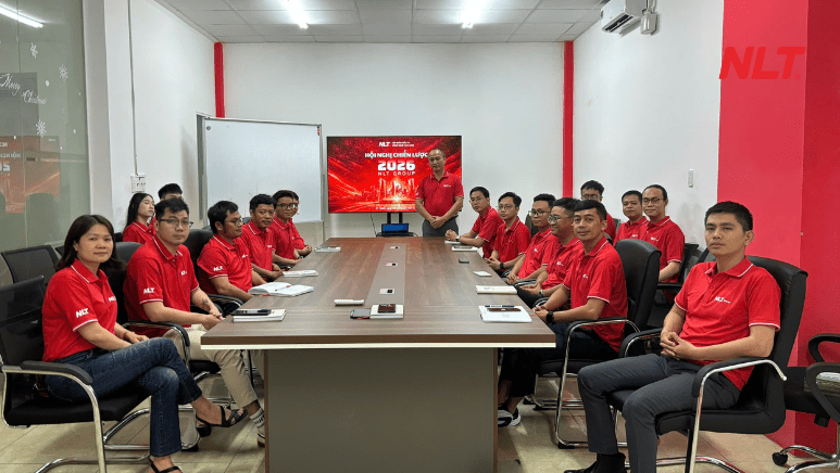 TS. Bùi Hữu Phú chủ trì phiên tổng kết và định hướng chiến lược NLT Group 2026