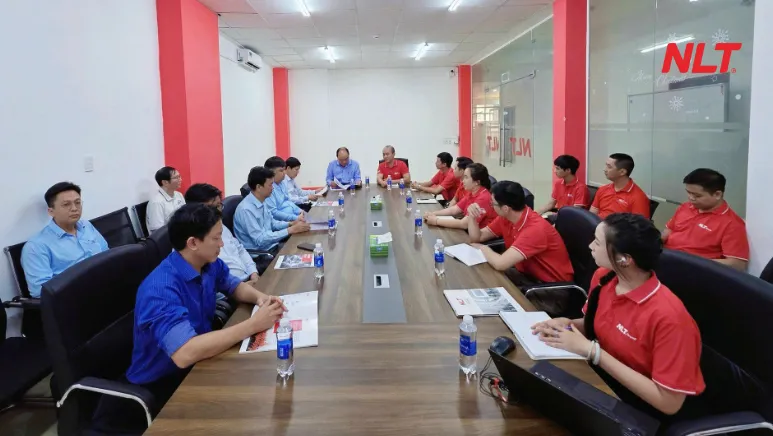 NLT Group và HCMC Metro trao đổi tại lễ ký kết hợp tác