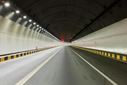 Ứng dụng đèn pha LED 300W hầm đường bộ