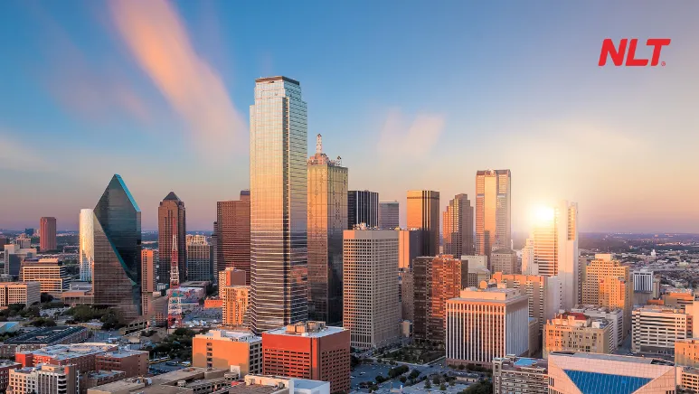 Với các tòa nhà thương mại tiêu thụ điện lớn, lắp đặt pin năng lượng mặt trời là giải pháp vừa tối ưu chi phí vừa nâng tầm hình ảnh thương hiệu bền vững