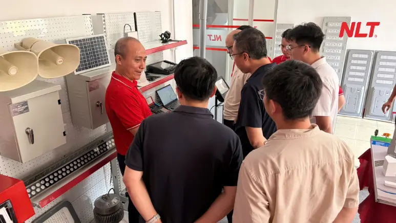 NLT Group và Guangzhou Metro tham quan khu trưng bày thiết bị công nghệ
